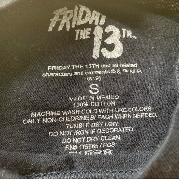 FRIDAY THE 13TH Graphic Jason Voorhees Print Tee With Cap Sleeves Black Sz Small - Picture 7 of 8